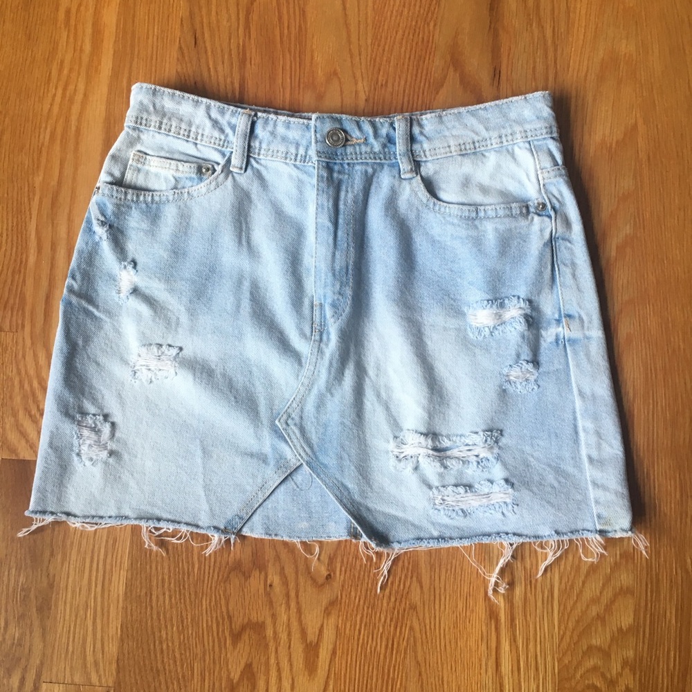Zara Light Wash Distressed Cut Off Denim Skirt